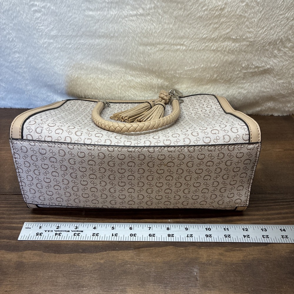 GUESS Purse Monogram Beige Satchel Shoulder Handbag Crossbody Purse EUC - Picture 12 of 16